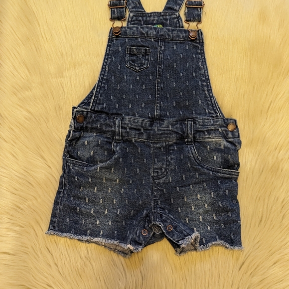 Genuine Kids by OshKosh dark blue denim overalls size 5T - Picture 4 of 8